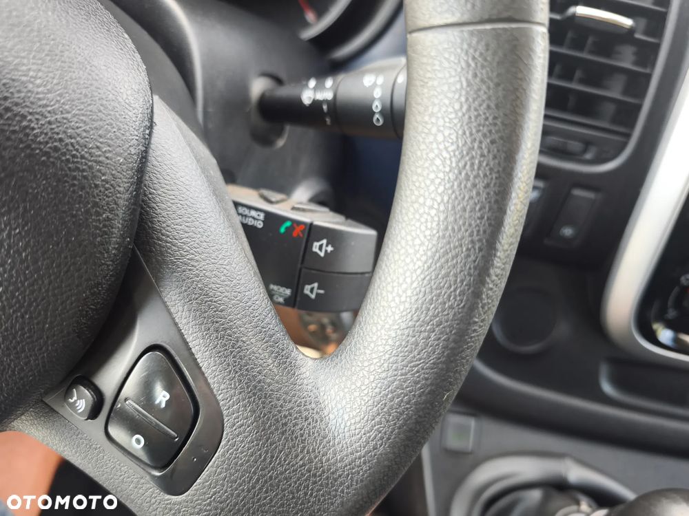 Opel Vivaro - 20