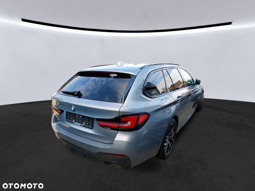 BMW Seria 5 530d xDrive mHEV M Sport sport - 6