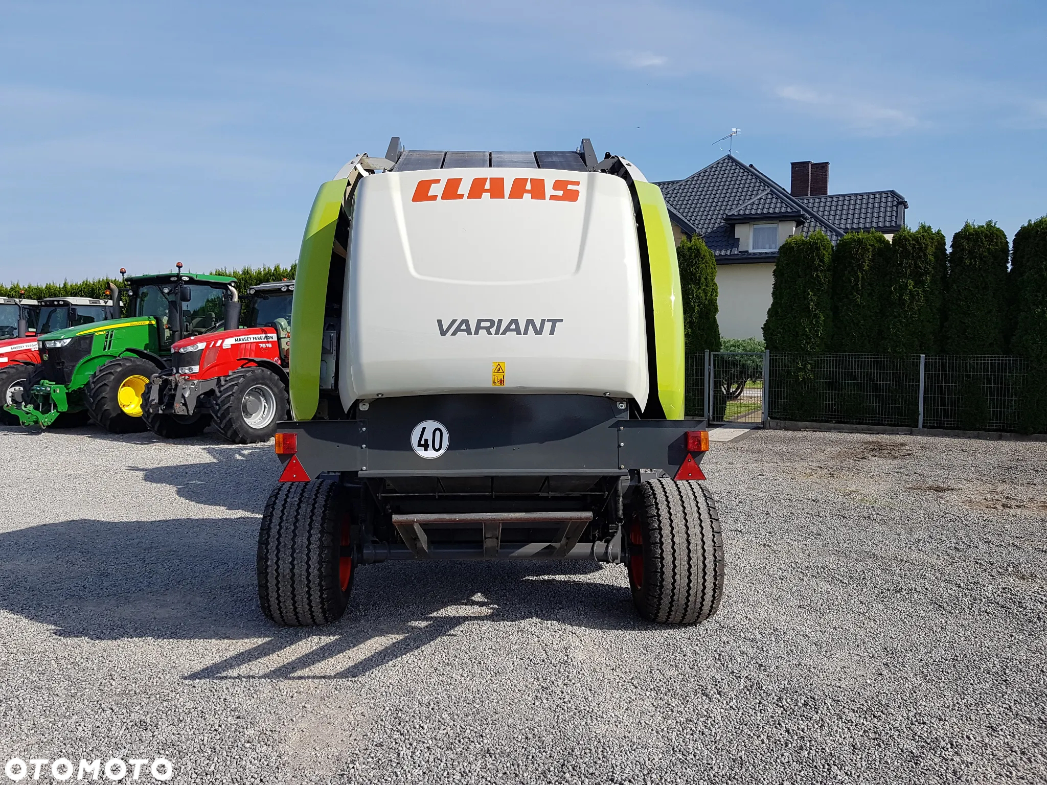 Claas VARIANT 380 - 15