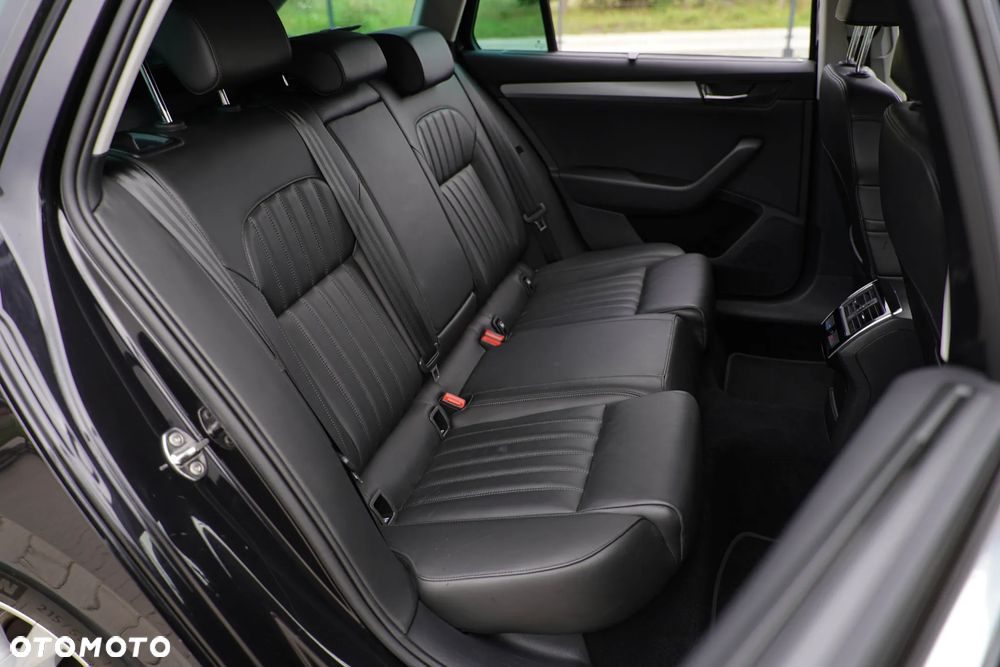 Skoda Superb 2.0 TDI Ambition - 26
