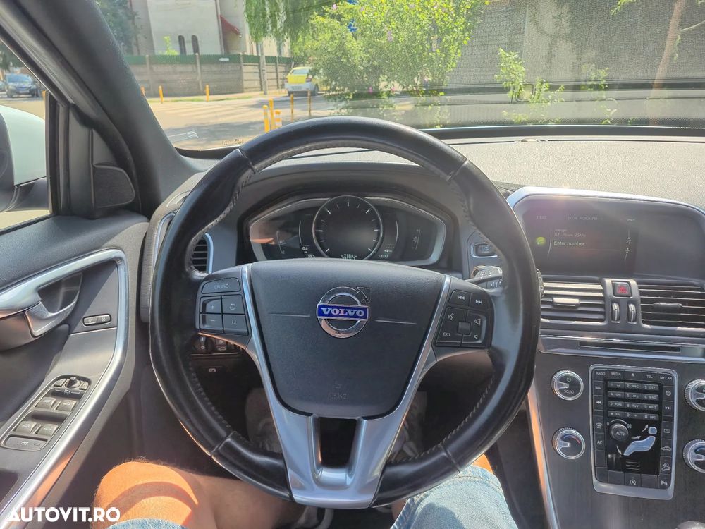 Volvo XC 60 D5AWD Start-Stop Summum - 8