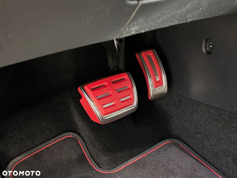 Volkswagen Golf 2.0 TSI GTI Edition 50 DSG - 23