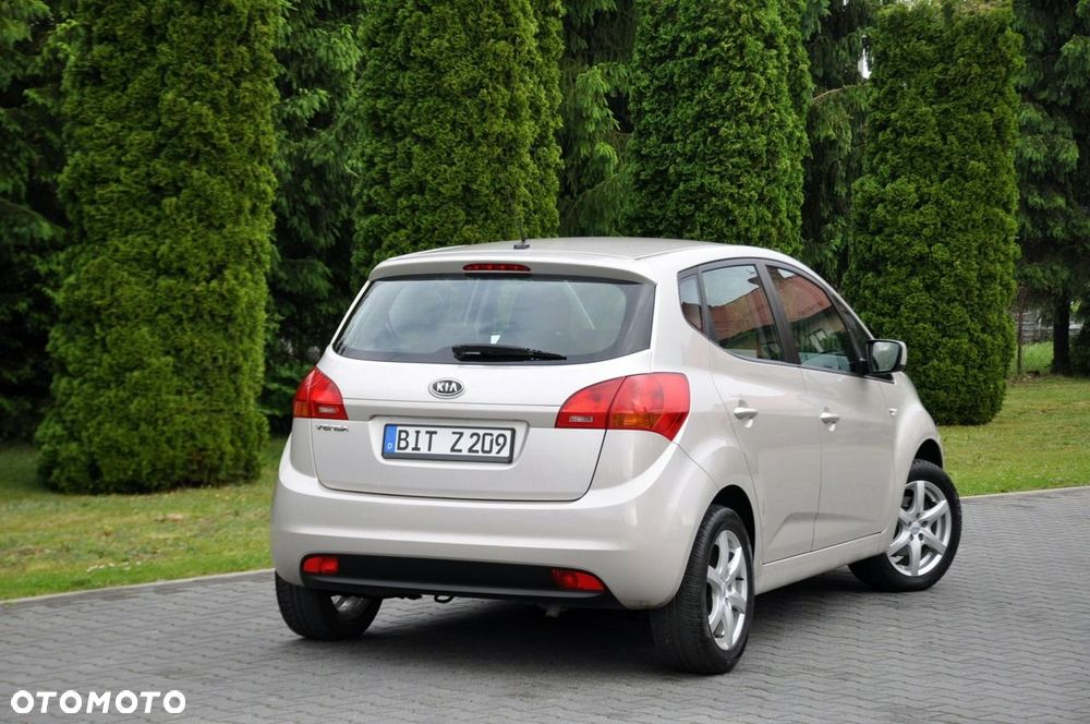 Kia Venga - 7