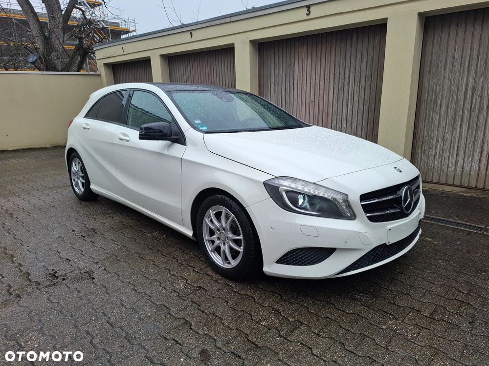 Mercedes-Benz Klasa A 180 (BlueEFFICIENCY) Urban - 2