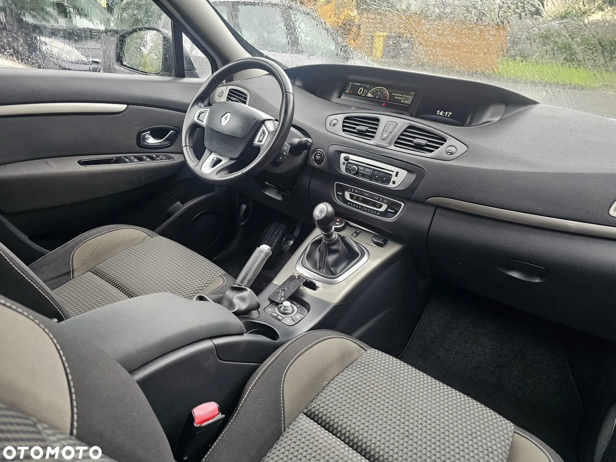 Renault Scenic - 36