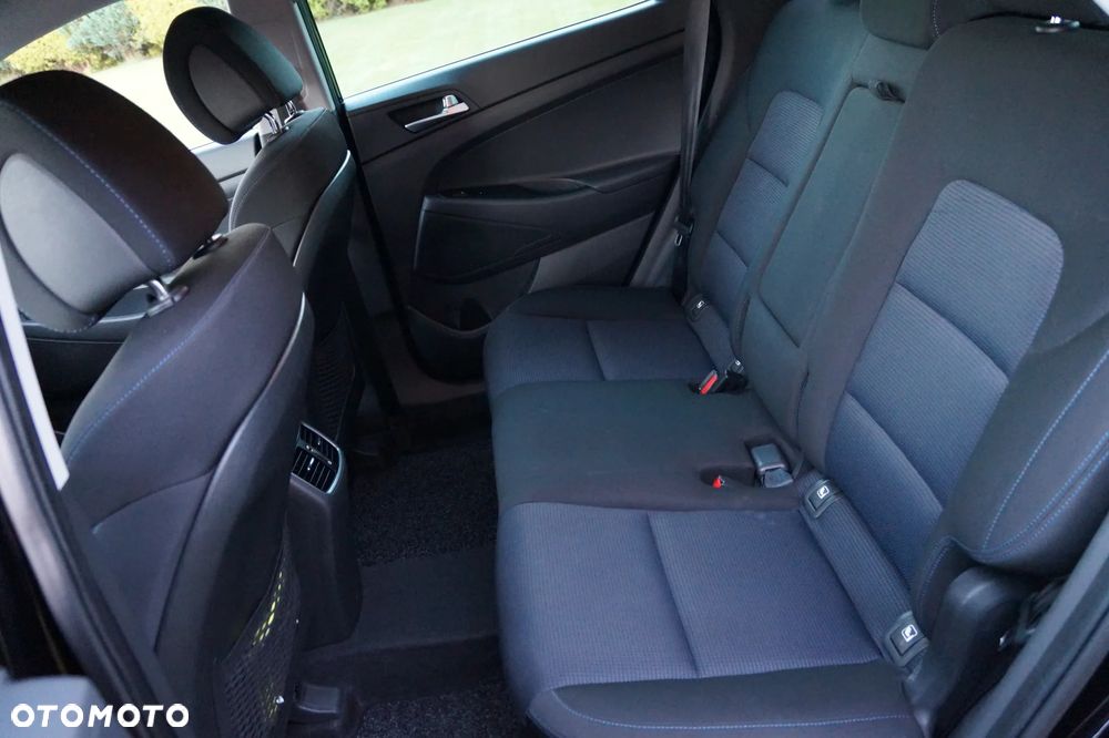 Hyundai Tucson 1.6 GDI BlueDrive Design 2WD - 11