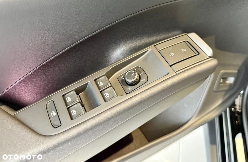 Volkswagen T-Roc - 26