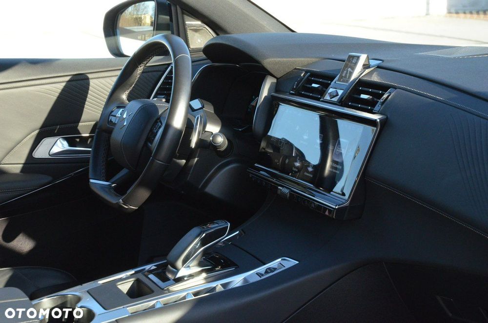 DS Automobiles DS 7 Crossback 1.6 E-Tense 4x4 So Chic - 25