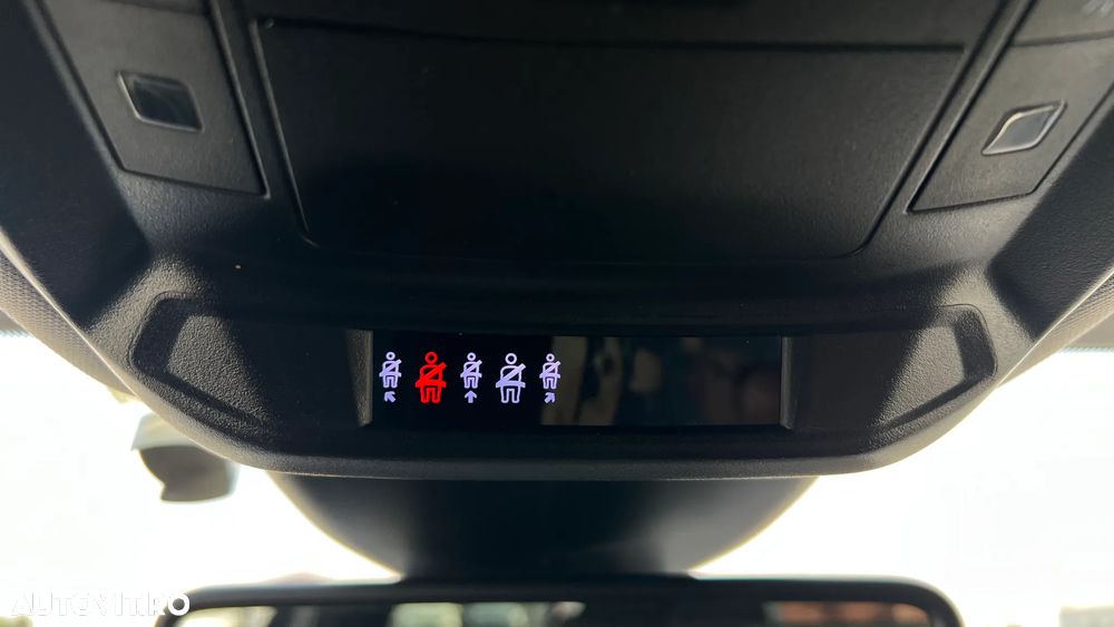Peugeot 308 PureTech 130 EAT8 Allure - 29