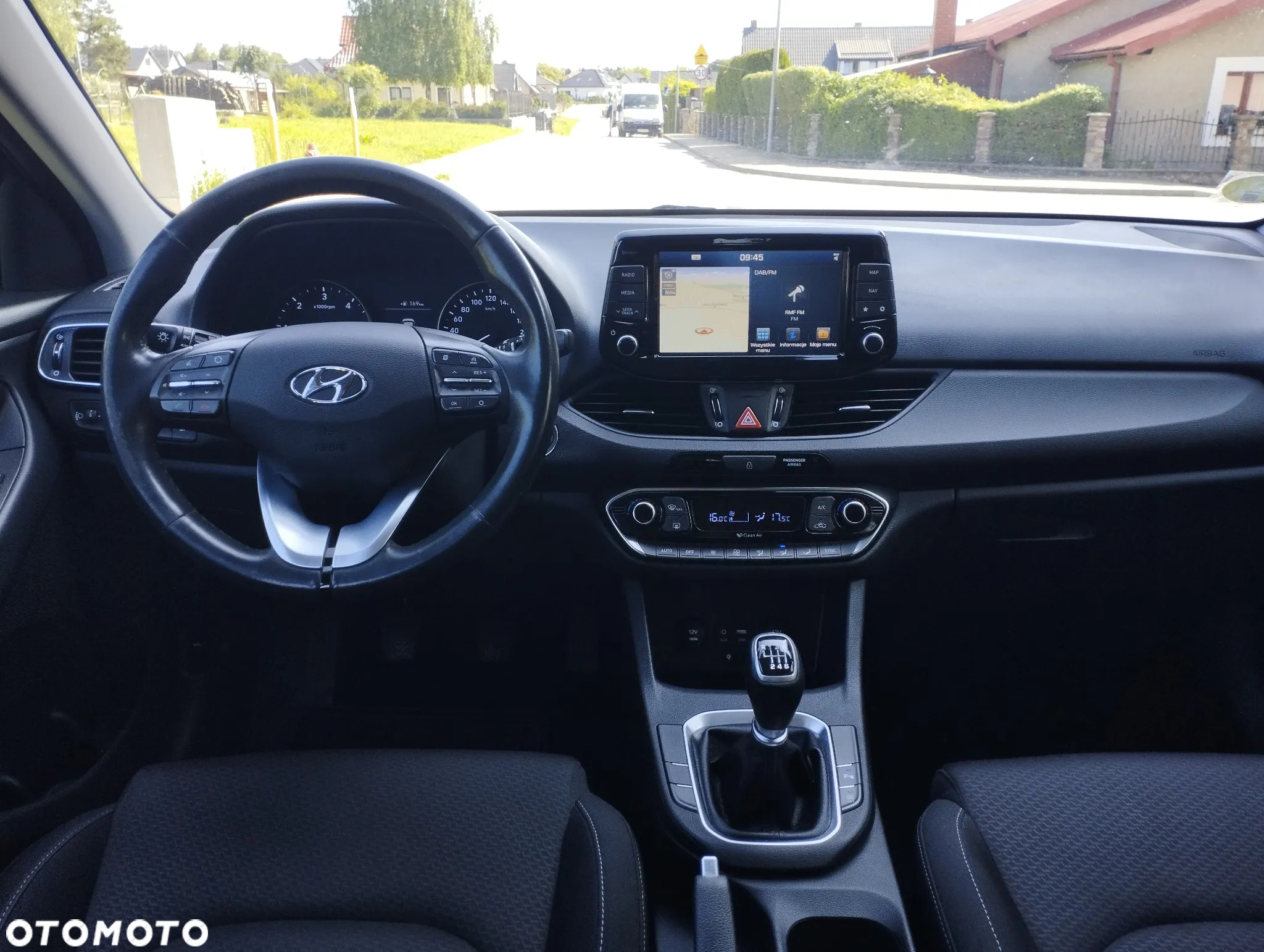 Hyundai i30 1.6 CRDi BlueDrive Premium - 8