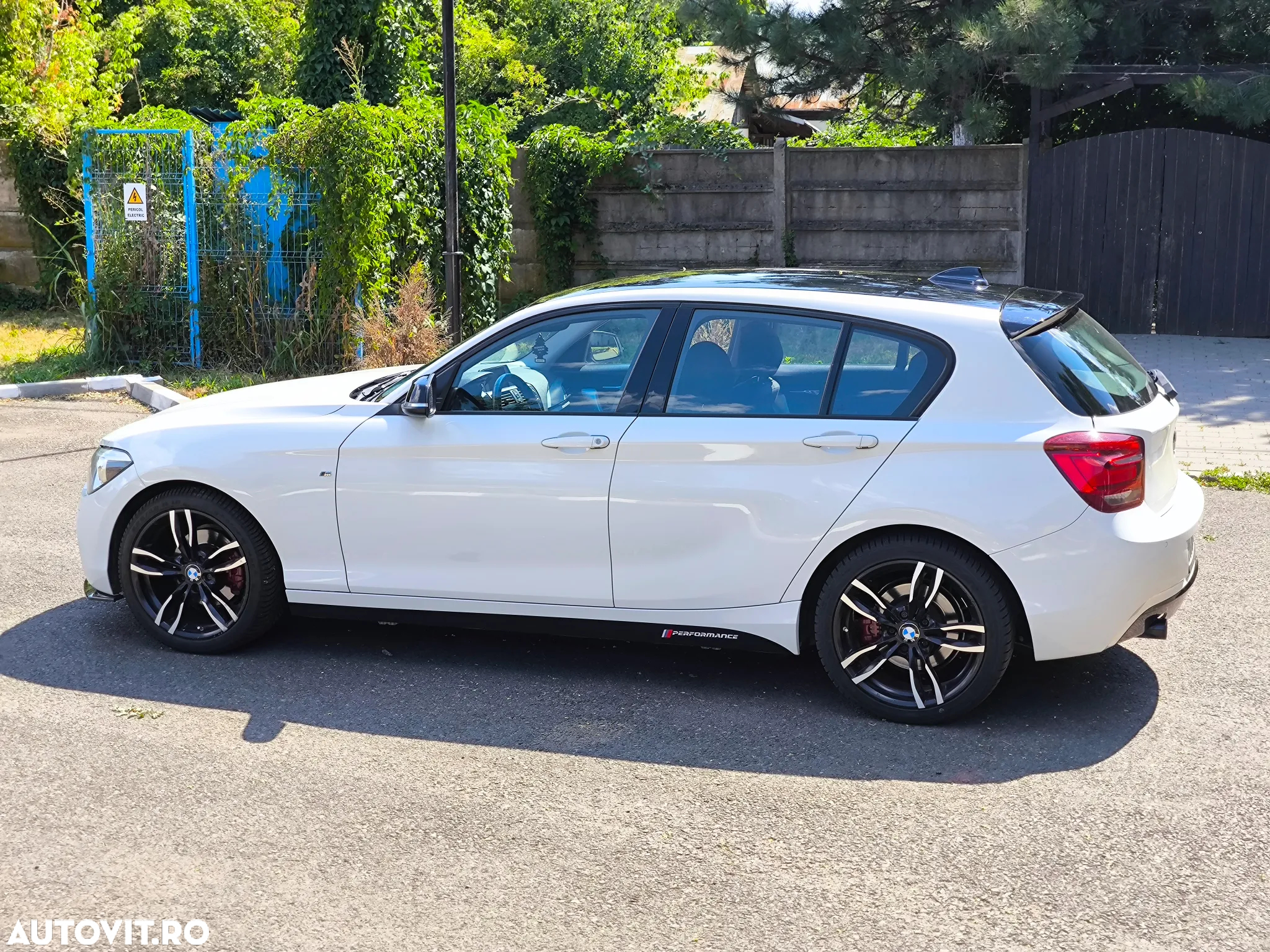 BMW Seria 1 120d - 11