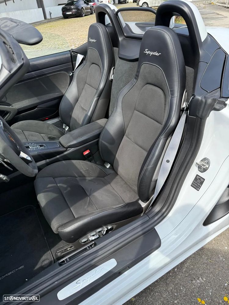 Porsche 718 Spyder PDK - 10