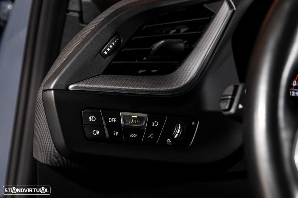 BMW 118 i Pack Desportivo M Auto - 20