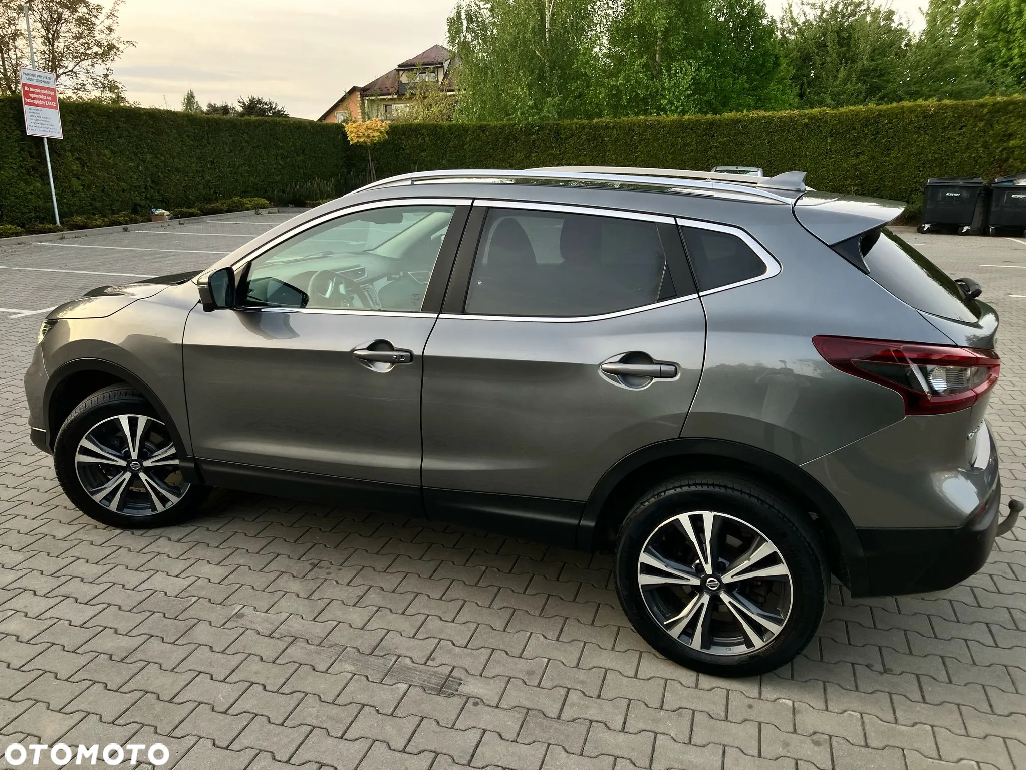 Nissan Qashqai 1.3 DIG-T N-Connecta - 34