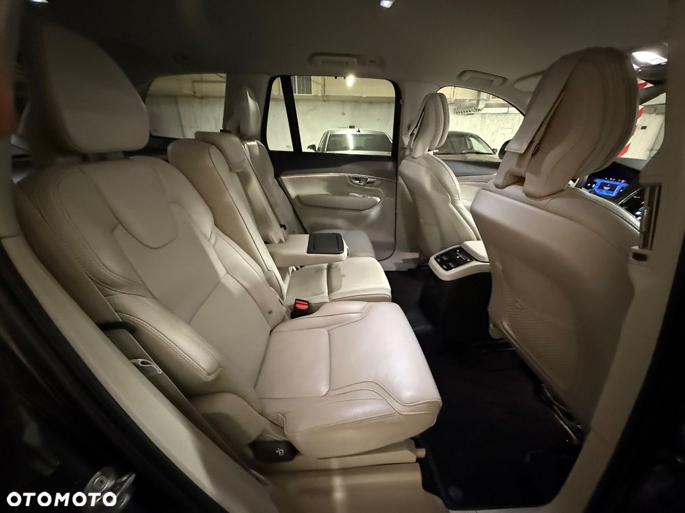 Volvo XC 90 T8 AWD Plug-In Hybrid Plus Bright 7os - 12