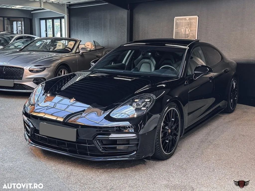 Porsche Panamera 4 E-Hybrid - 1