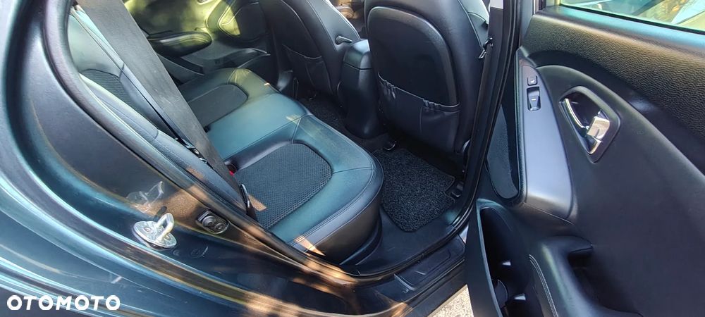 Hyundai ix35 2.0 CRDi 4WD Premium - 24