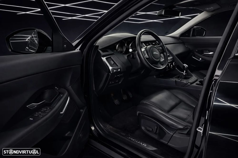 Jaguar E-Pace 2.0 i4D - 6