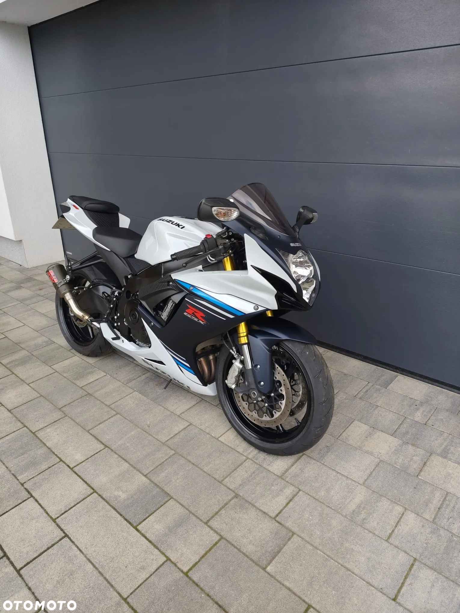 Suzuki GSX-R - 4