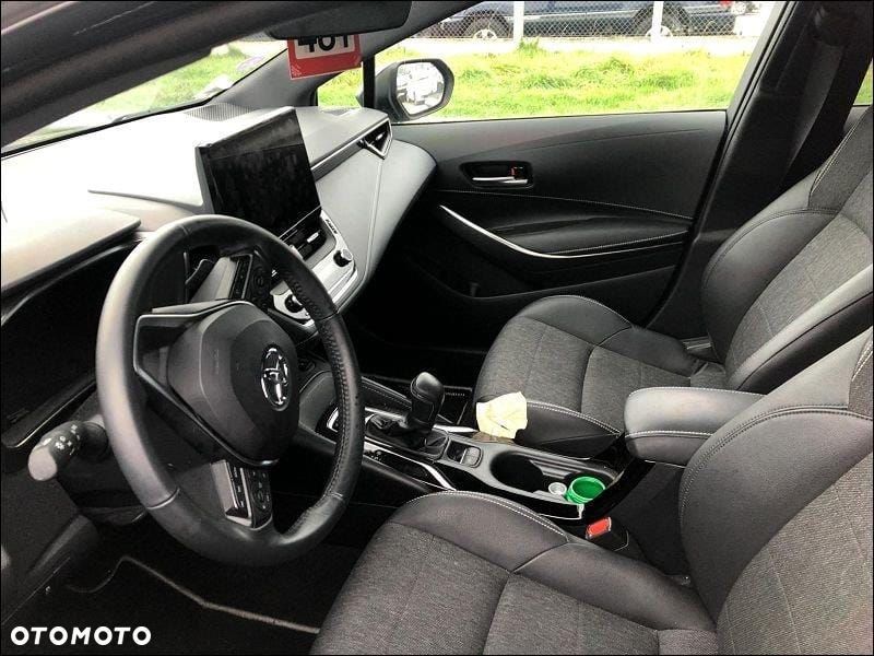 Toyota Corolla - 5