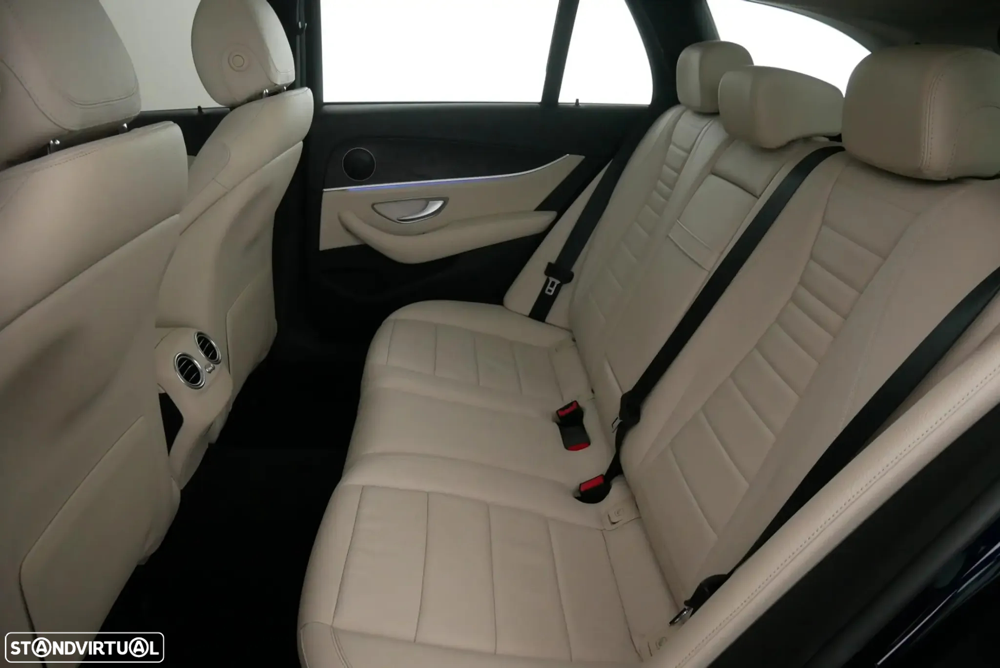 Mercedes-Benz E 220 d Avantgarde+ - 16