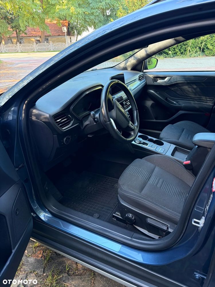 Ford Focus 1.0 EcoBoost Active - 9