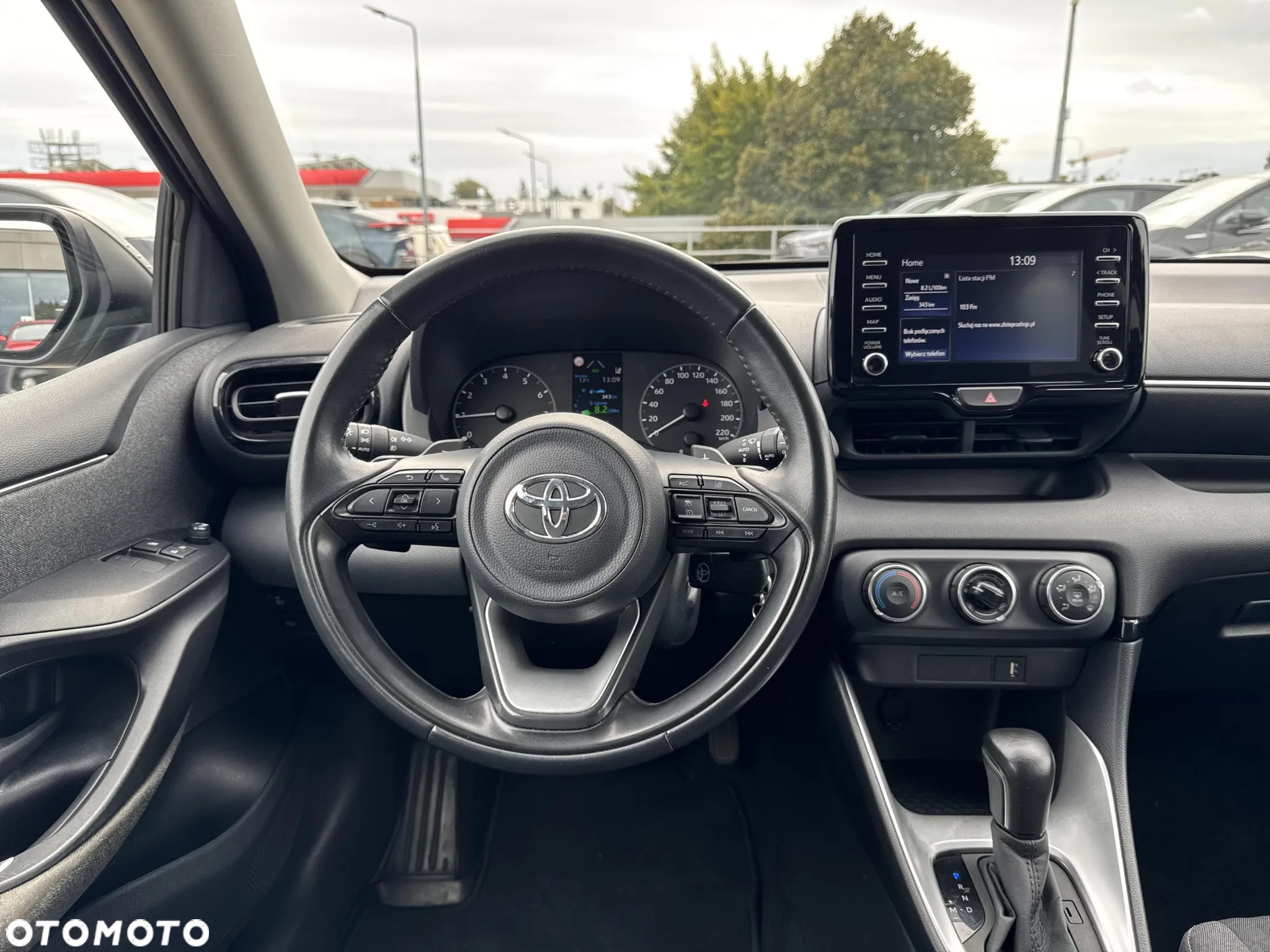 Toyota Yaris 1.5 Comfort CVT - 11