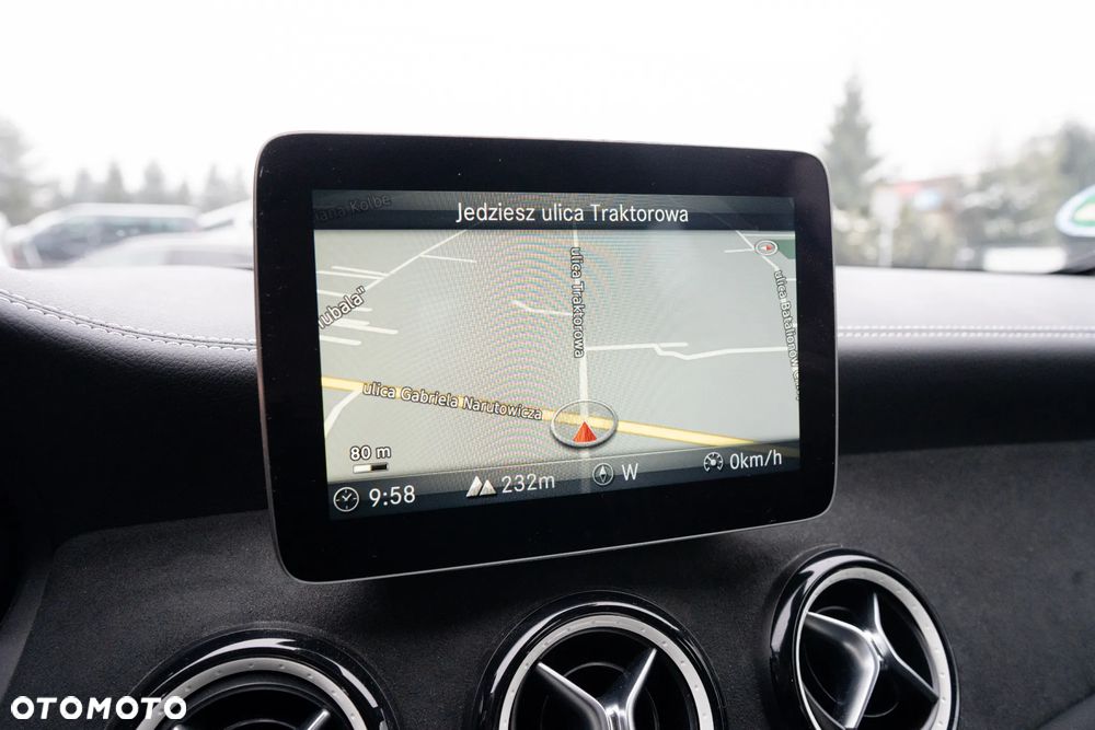 Mercedes-Benz GLA 180 7G-DCT Edition 1 - 21