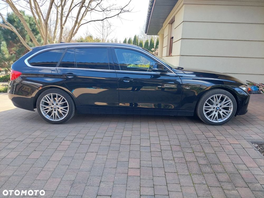 BMW Seria 3 318d DPF Touring Edition Sport - 11