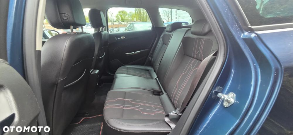 Opel Astra 1.6 Turbo 150 Jahre - 31