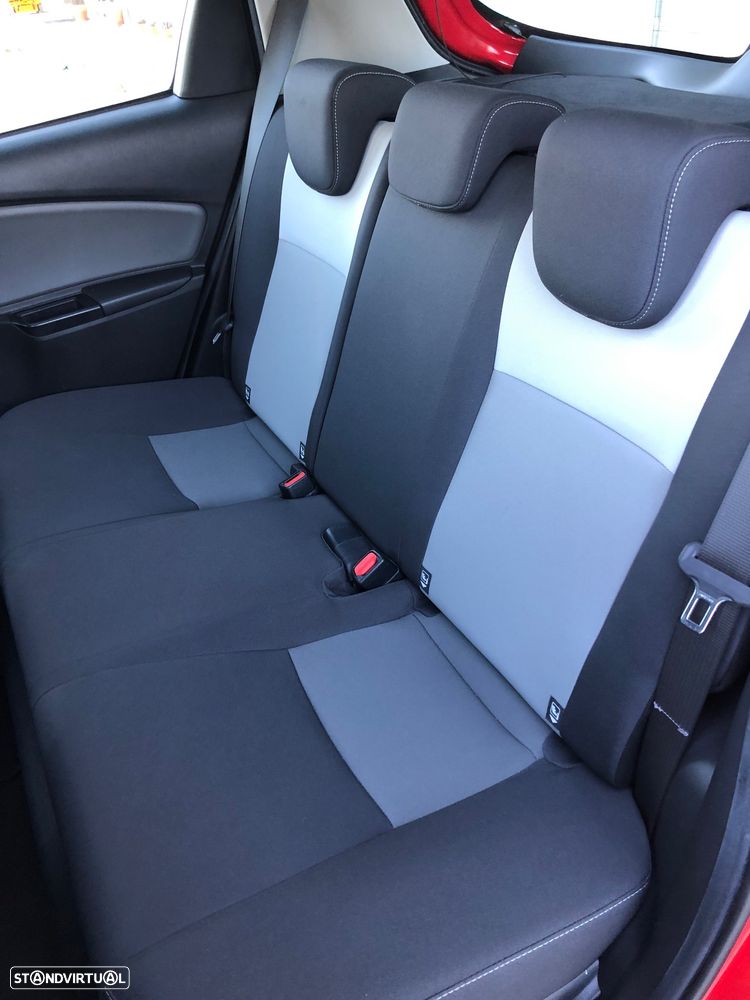Toyota Yaris 1.5 HSD Comfort - 21