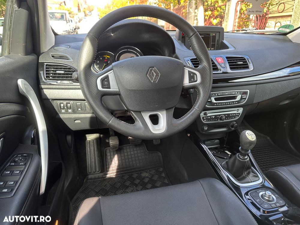 Renault Megane 1.9 dCi FAP Privilege - 6