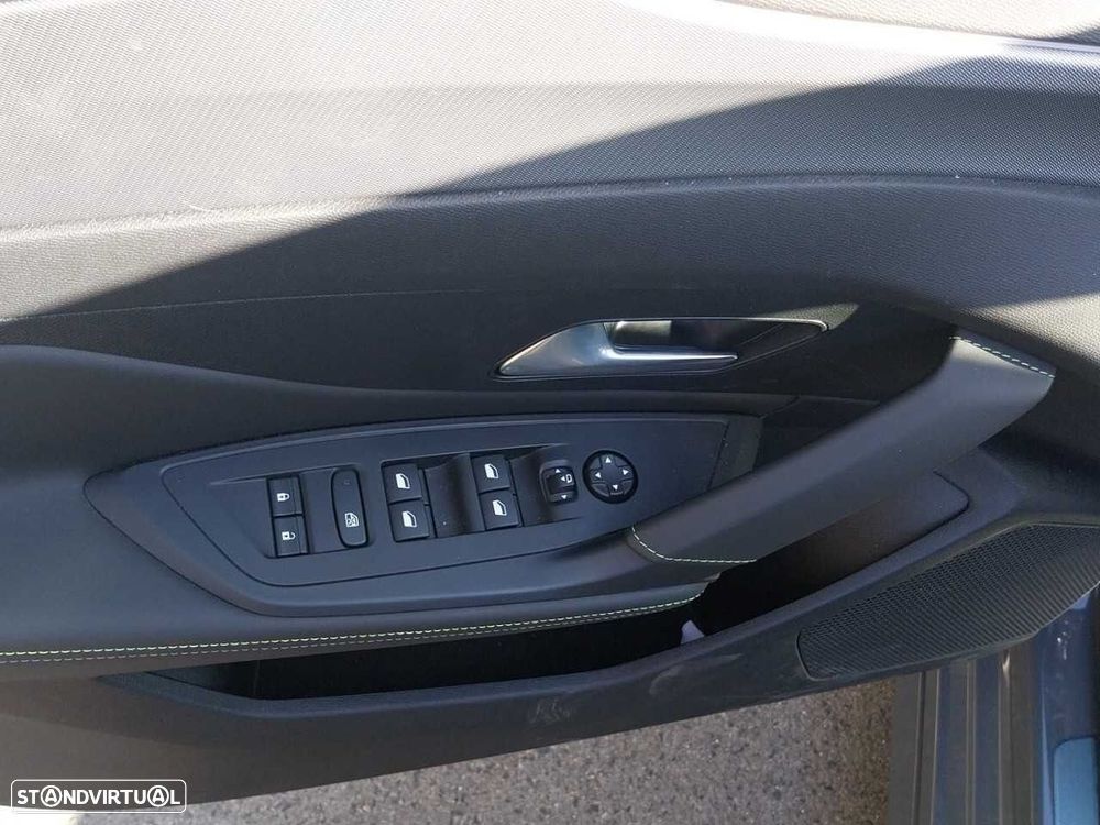 Peugeot 308 SW 1.2 Hybrid GT e-DCS6 - 12