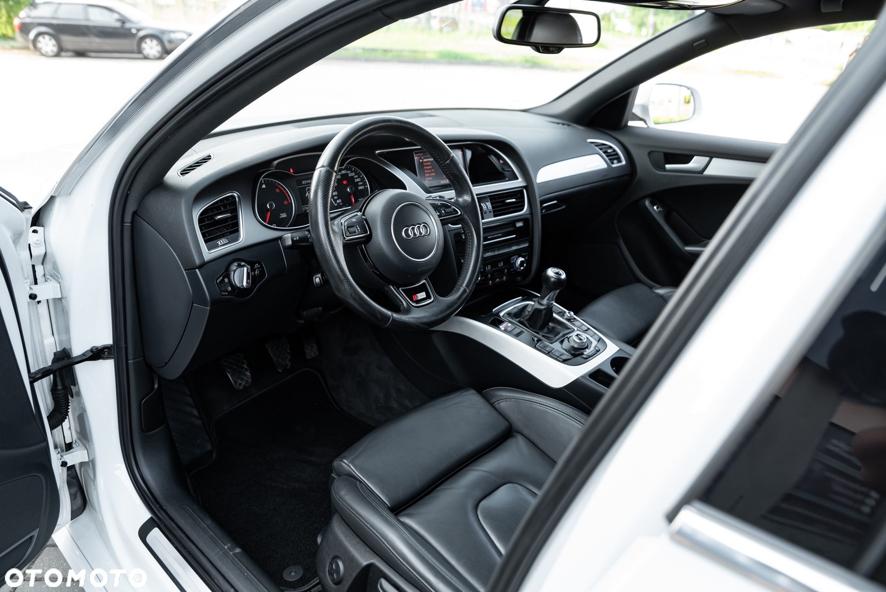 Audi A4 Avant 3.0 TDI DPF quattro S line Sportpaket - 23