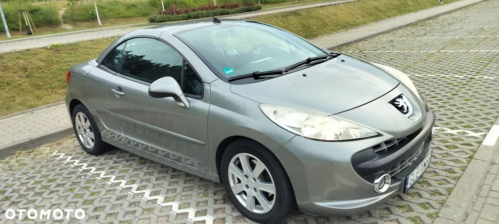 Peugeot 207 CC - 8