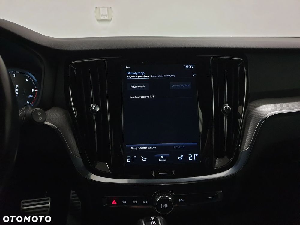 Volvo V60 D3 Geartronic R-Design - 21