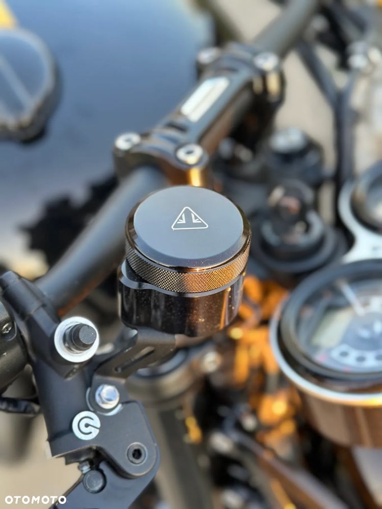 Triumph Speed Twin - 19