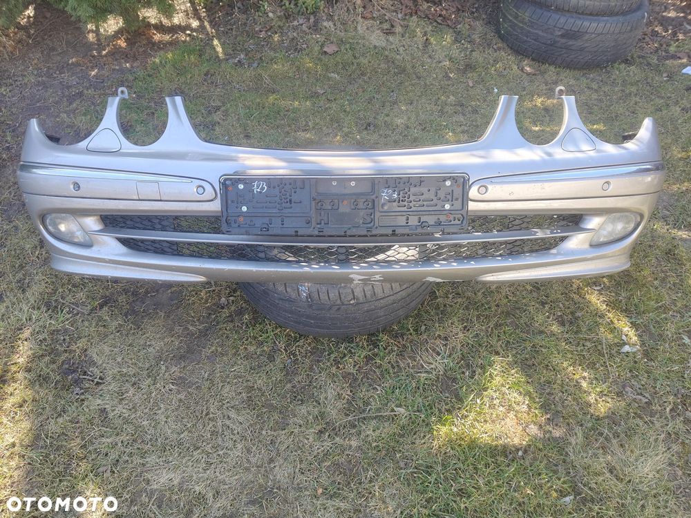 MERCEDES W211 ZDERZAK PRZEDNI PRZÓD Xenon pdc Avantgarde 723 - 1