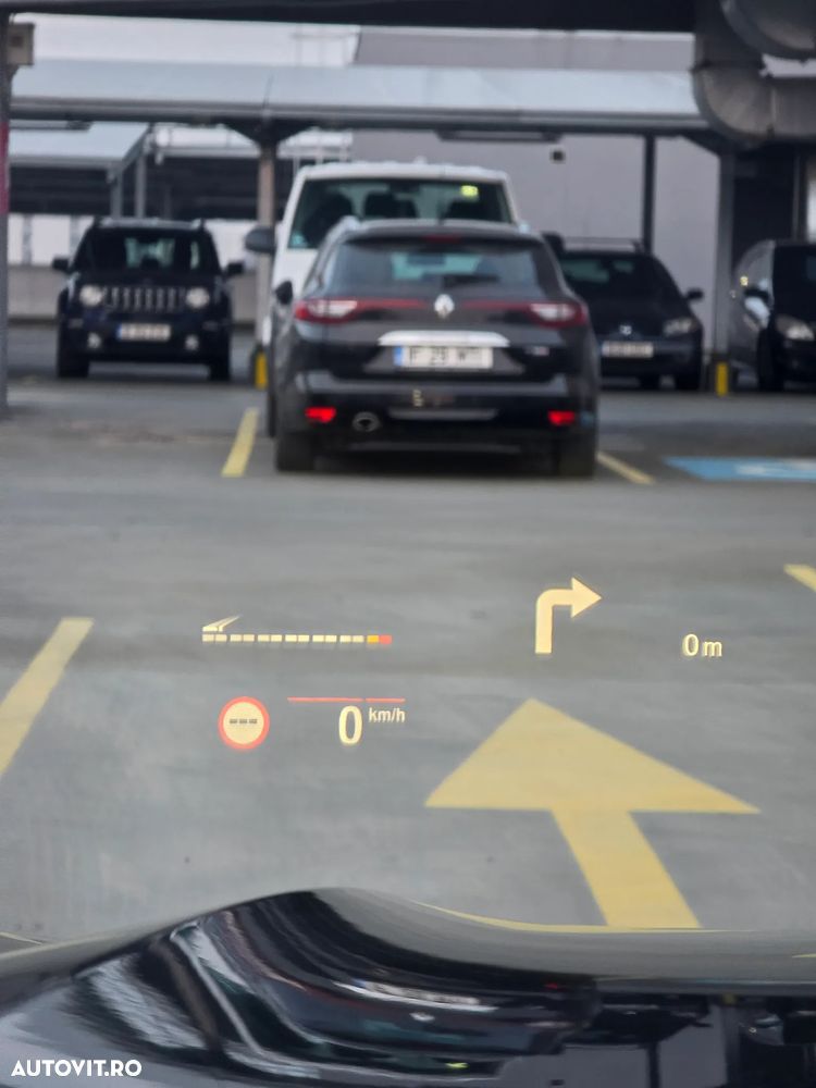 BMW M8 M850i xDrive - 30