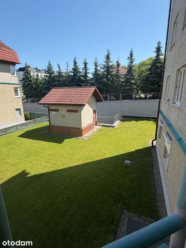 Jasna kawalerka z balkonem i garażem