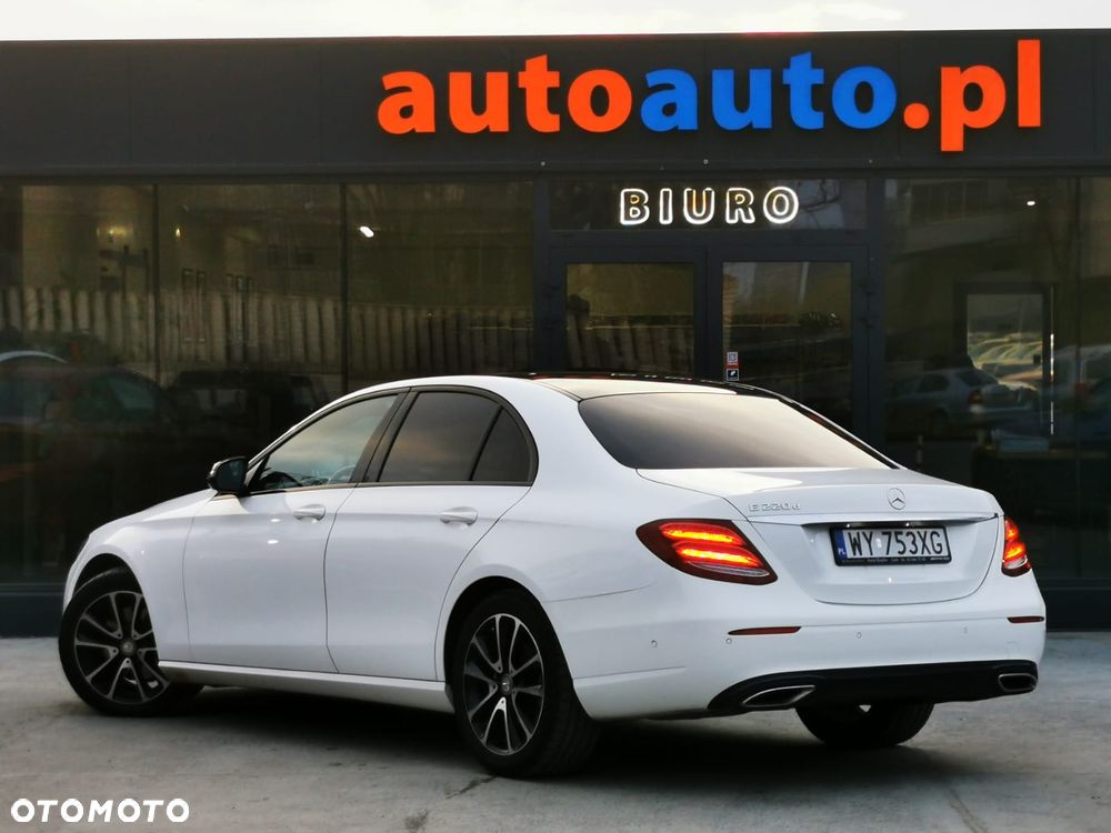 Mercedes-Benz Klasa E - 26