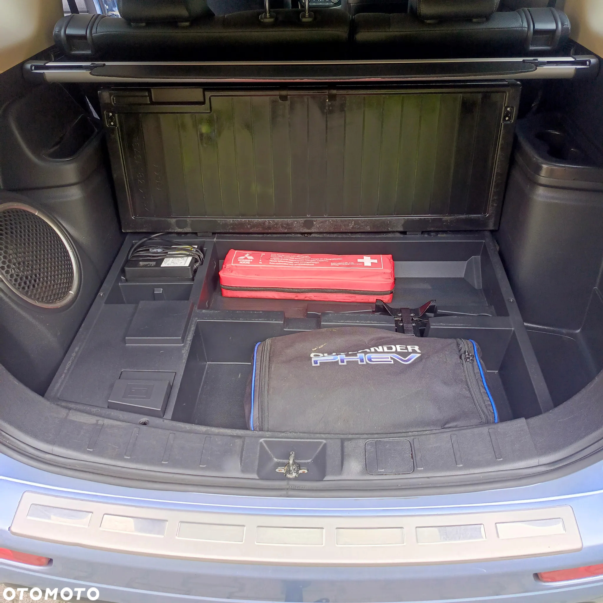 Mitsubishi Outlander PHEV Instyle NAVI + - 6