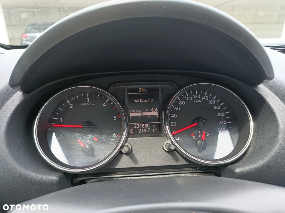 Nissan Qashqai 2.0 dCi DPF tekna - 14