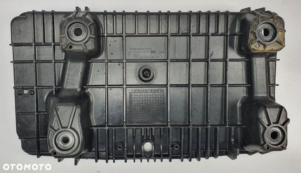 PODSTAWA AKUMULATORA MERCEDES W213 A2136200018 - 2