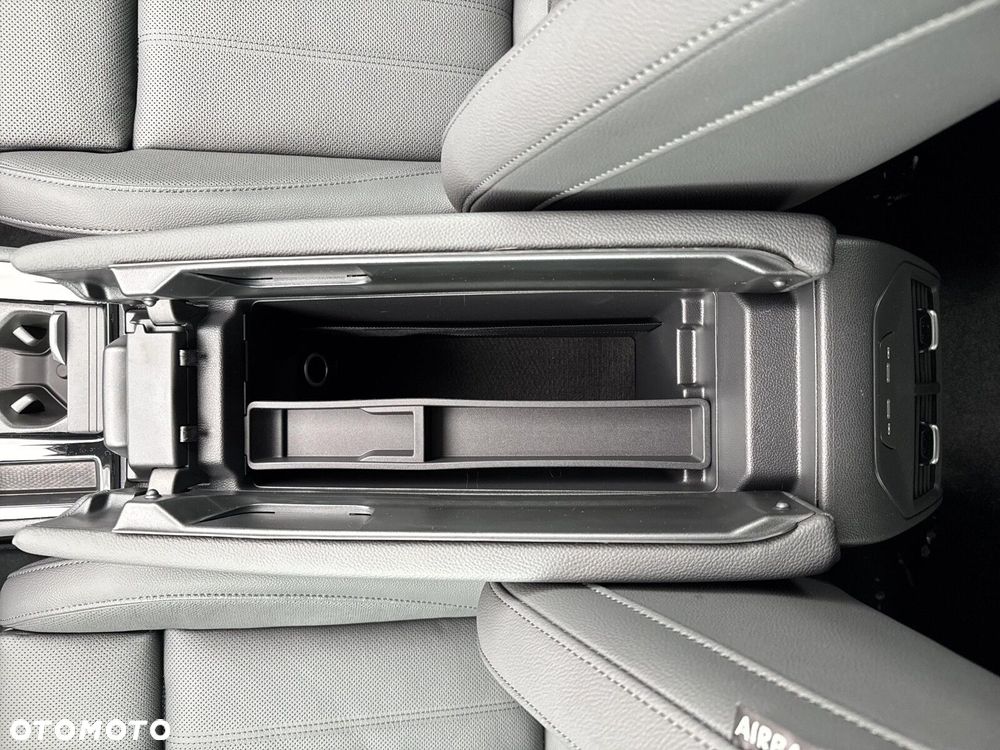 Skoda Superb 2.0 TDI SCR 4x4 L&K DSG - 26