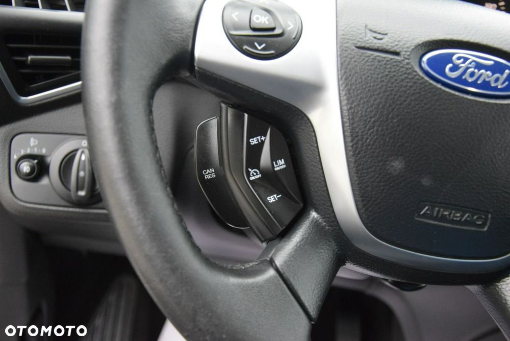 Ford Kuga 2.0 TDCi 4x2 Titanium - 23