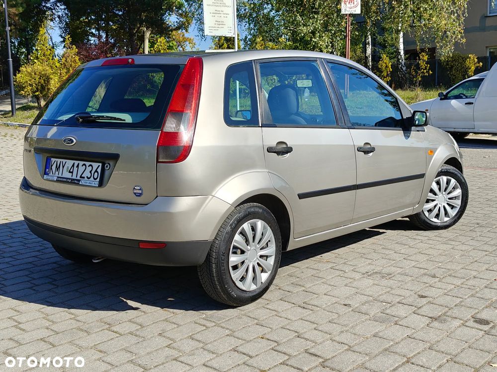 Ford Fiesta 1.3 - 16