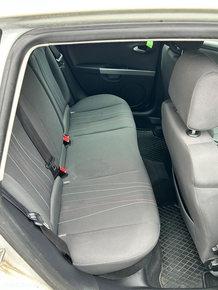 Seat Leon 1.6 TDI Ecomotive Reference - 11