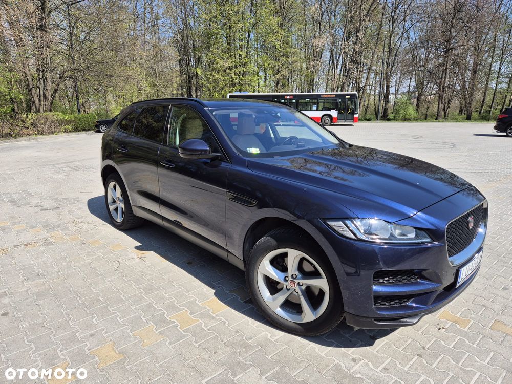 Jaguar F-Pace 30t AWD Pure - 3