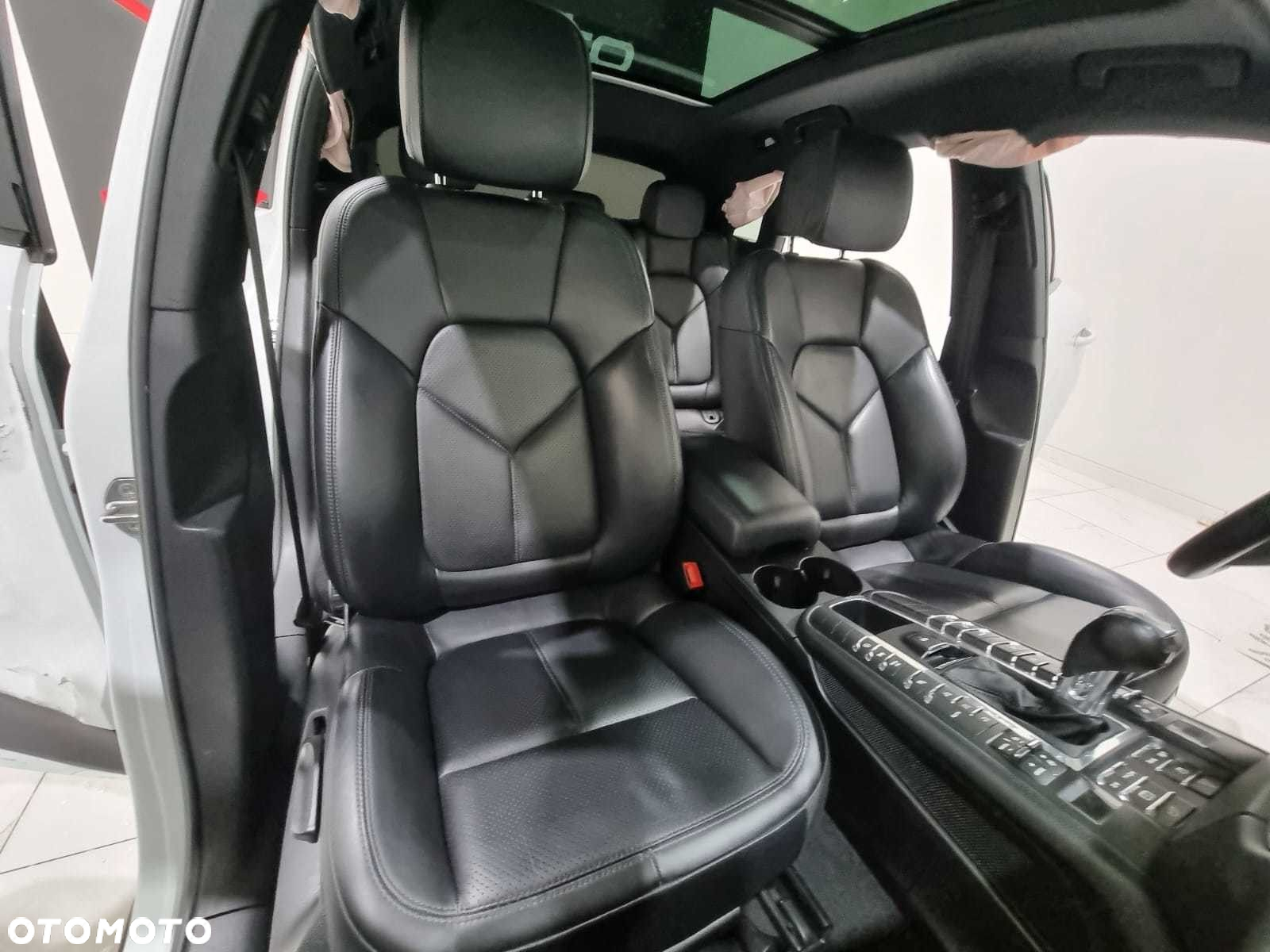 Porsche Macan - 21